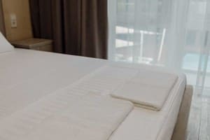 Отель REEF Hotel. Делюкс двухместный с балконом 24