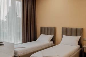 Отель REEF Hotel. Семейный 4-местный люкс 6