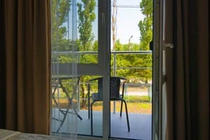 Отель REEF Hotel. Стандарт двухместный с балконом 13