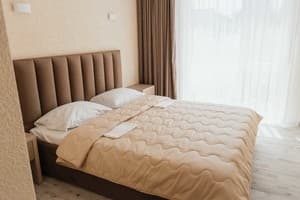 Отель REEF Hotel. Стандарт двухместный с видом на сад 1